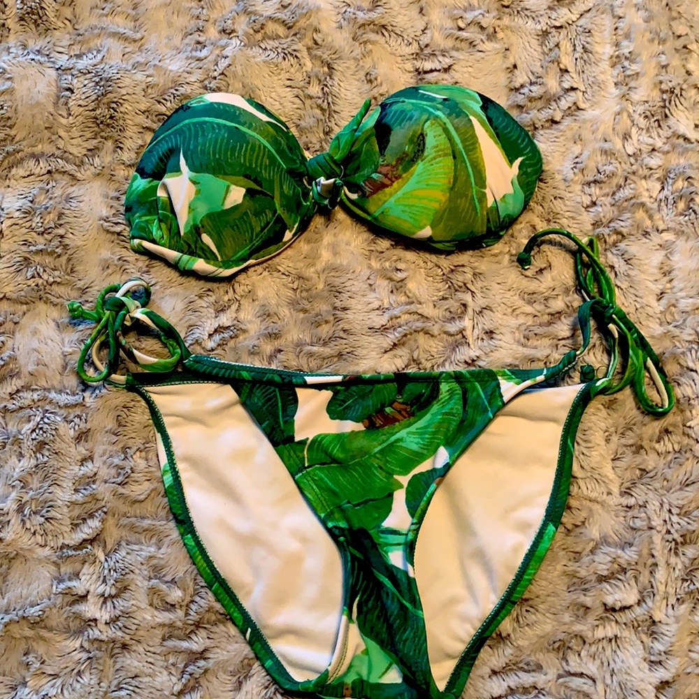 Palm bikini